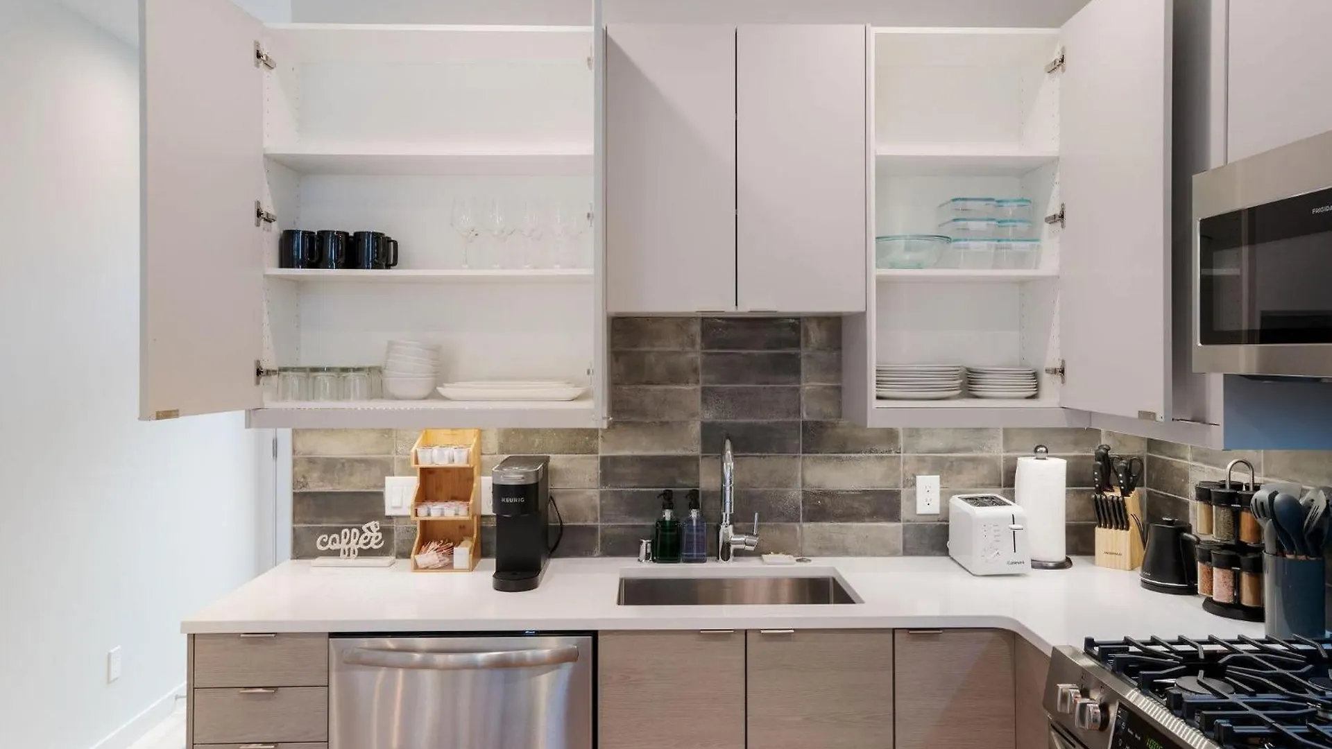 Wallingford Place By Betterstay Seattle 0*,  United States