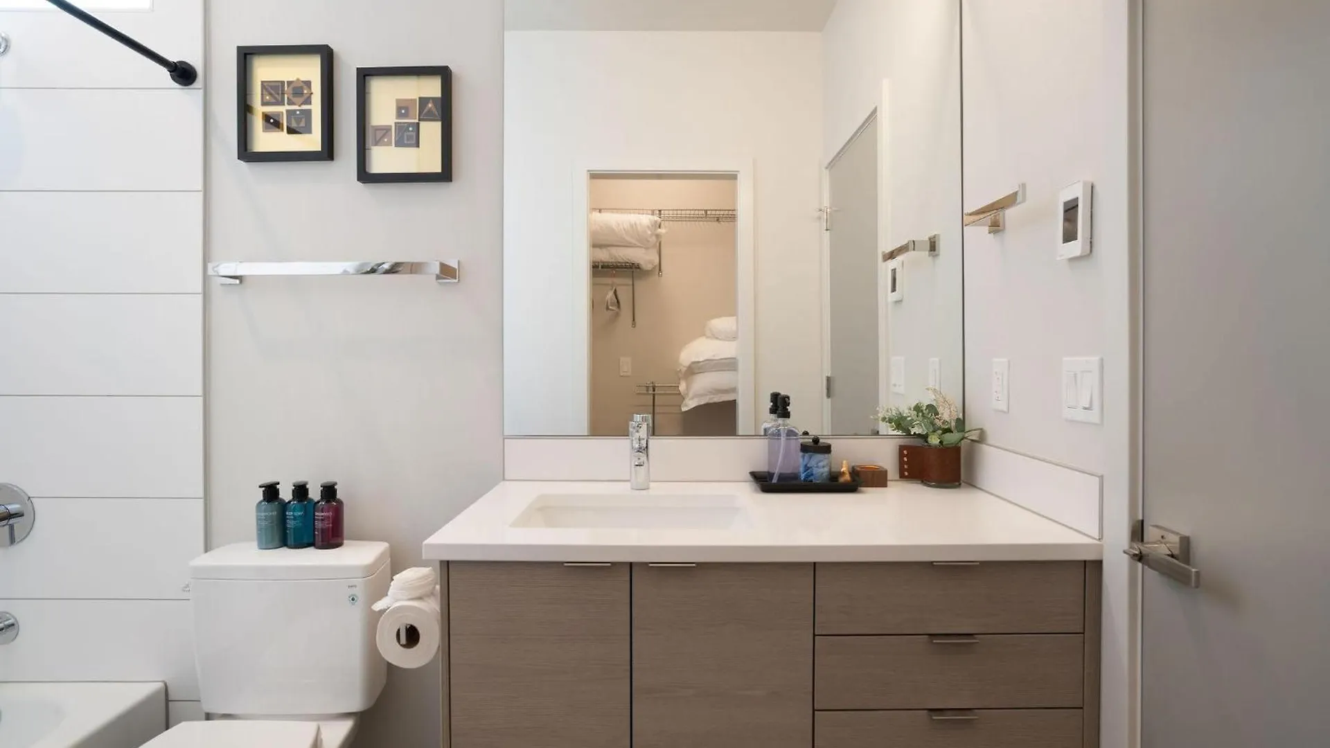 Wallingford Place By Betterstay Seattle Holiday home